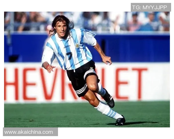 80后足球巨星风云榜 十大影响力球员回顾与盘点 80后足球巨星风云榜 十大影响力球员回顾与盘点