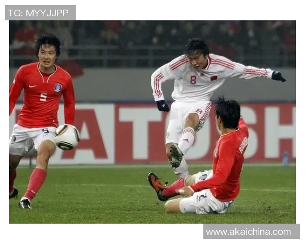 中国足球四大球星风采探析:从辉煌到挑战的历程与未来展望 中国足球四大球星风采探析:从辉煌到挑战的历程与未来展望