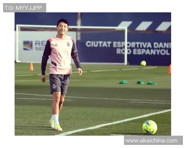 中国足球技术最出色球员盘点 他如何成为足坛的璀璨明星 中国足球技术最出色球员盘点 他如何成为足坛的璀璨明星