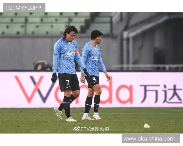 大连足球历史上十大球星排名揭晓 他们的精彩瞬间成为永恒经典