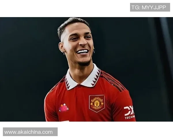 某著名足球球星成功收购足球队并担任俱乐部重要职务引发广泛关注