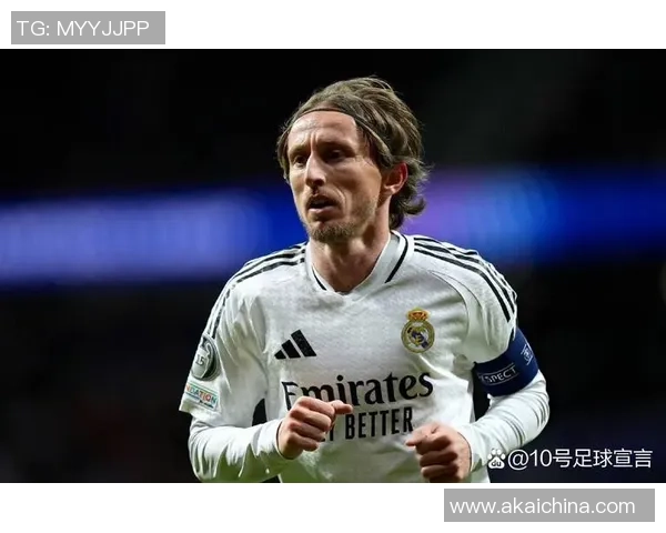 看足球球星精彩瞬间照片免费下载与最新球员资料一网打尽